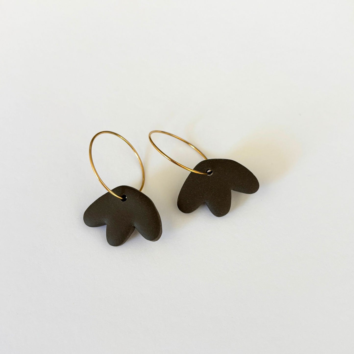 Pendientes Maina