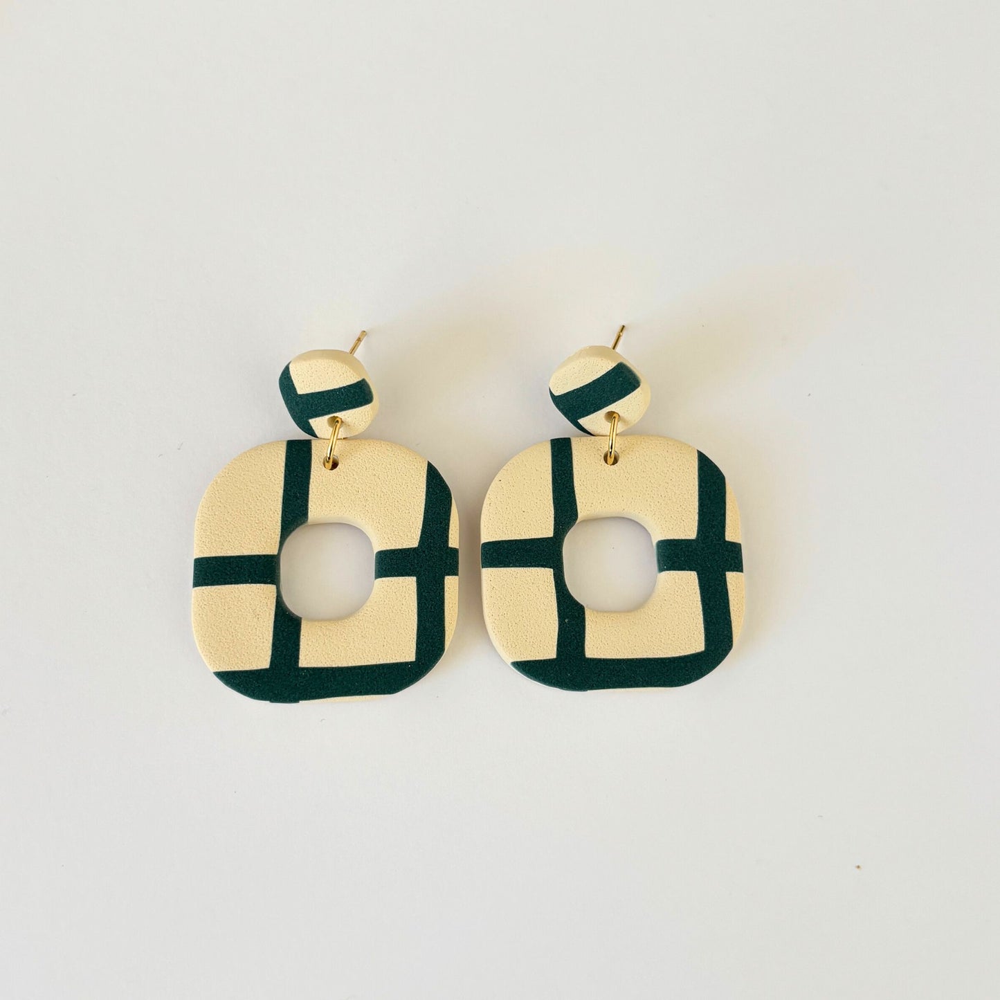 Pendientes Naya