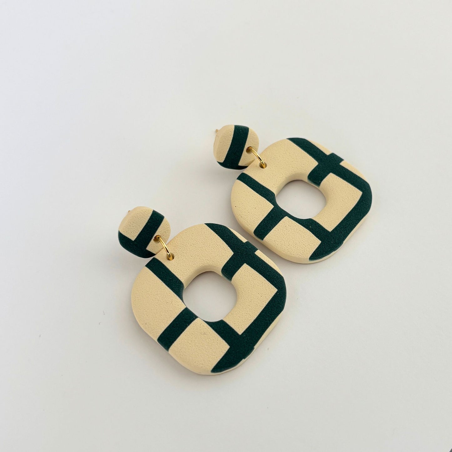 Pendientes Naya