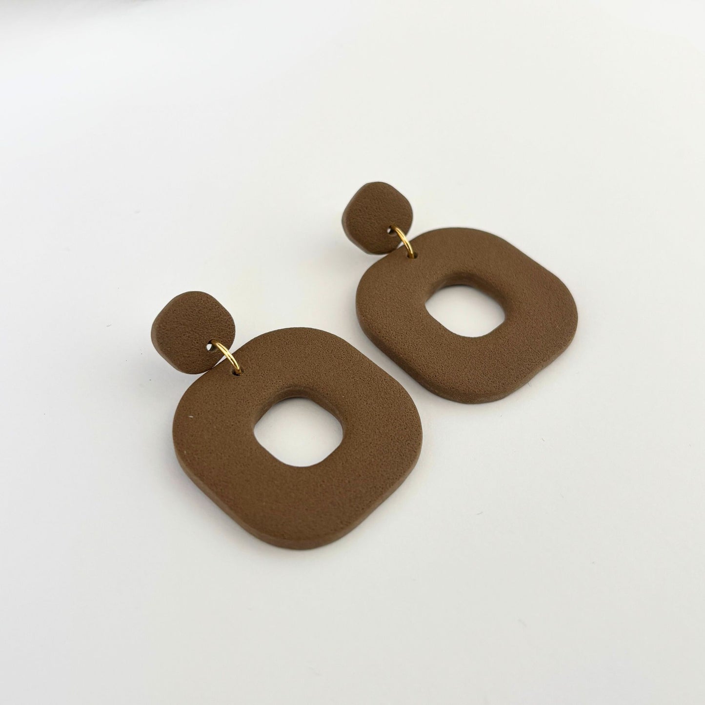 Pendientes Naya