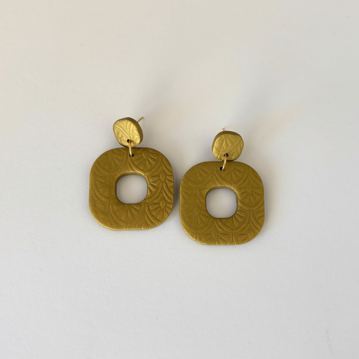 Pendientes Naya