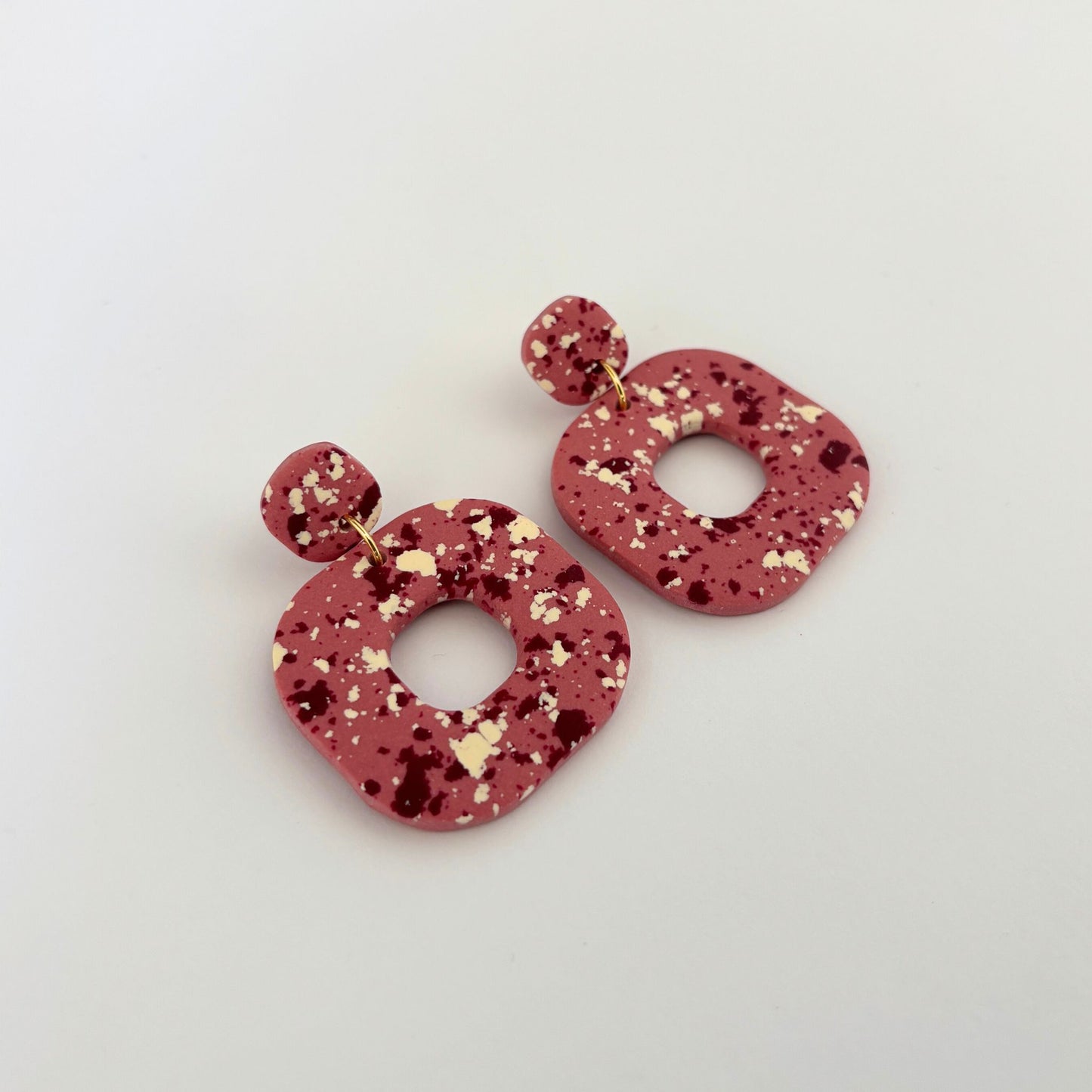 Pendientes Naya