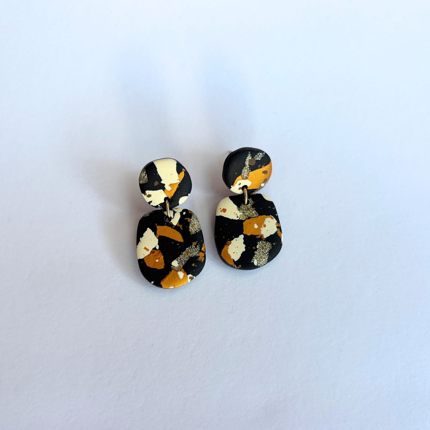 Pendientes Isa