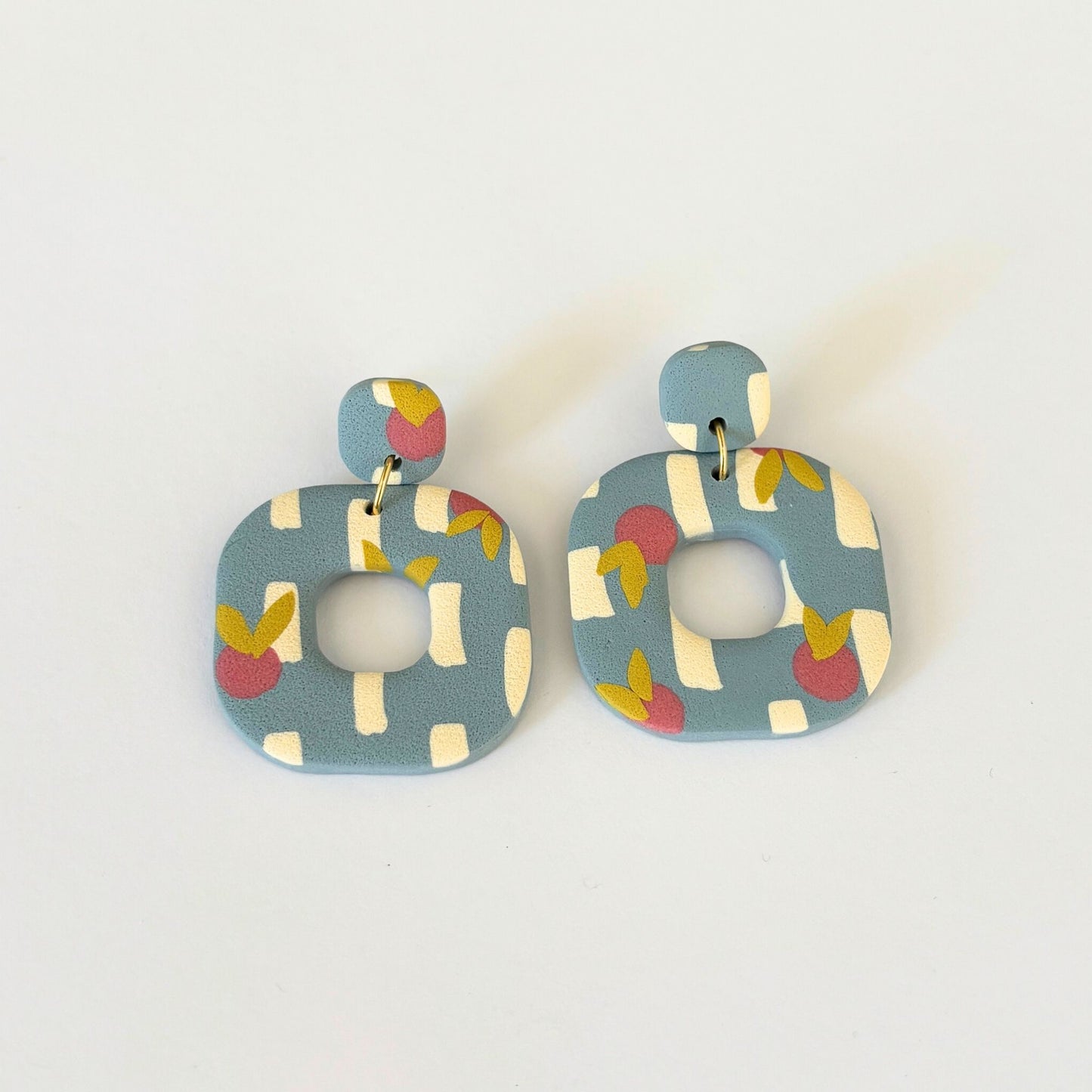 Pendientes Naya