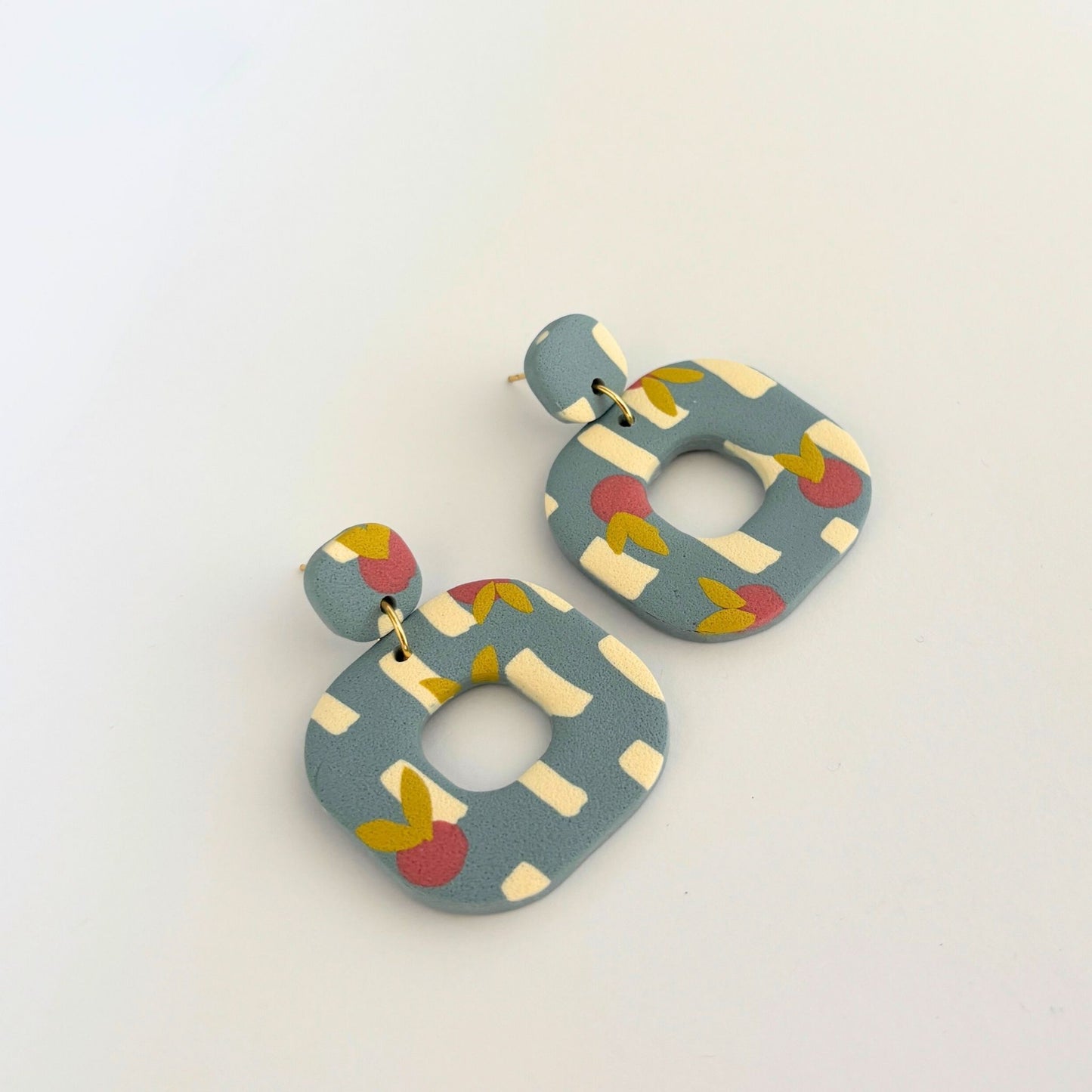 Pendientes Naya