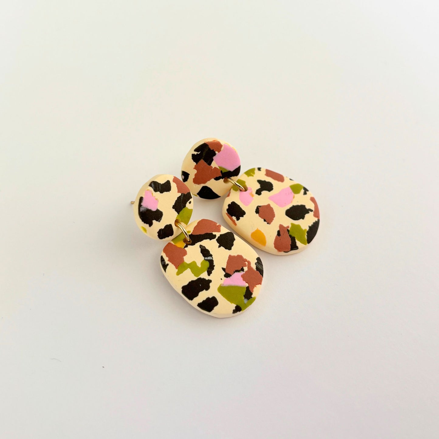 Pendientes Isa